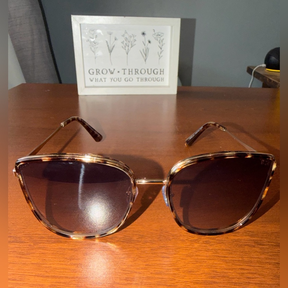 Tortoise Shell Sunglasses - Picture 2 of 5